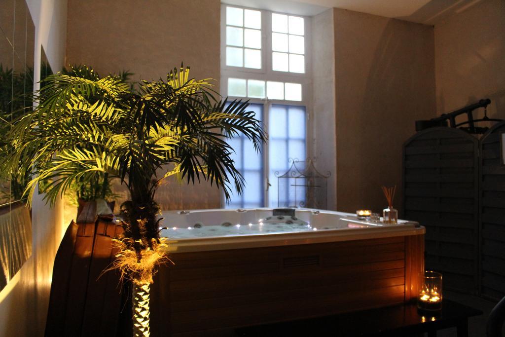 Manoir De La Baronnie Bed & Breakfast Saint-Malo Ngoại thất bức ảnh